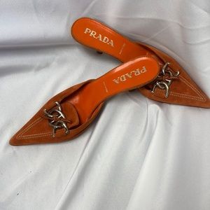 Prada slides